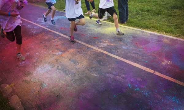 People running