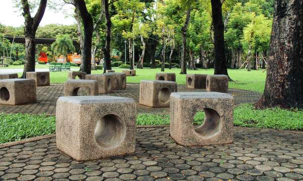 Barbara Hepworth sculpture